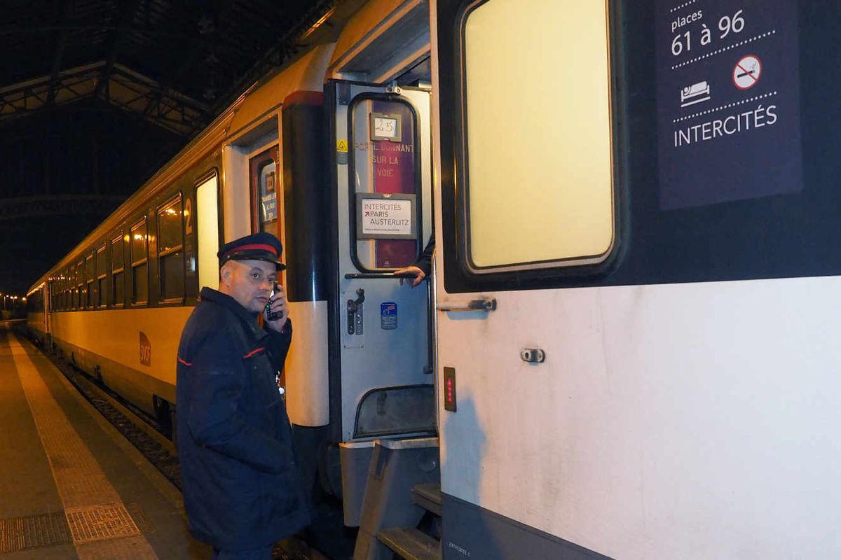 França-trem noturno (Foto El Periódico)