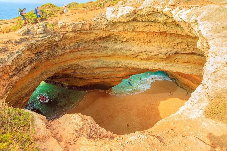 benagil-sea-cave-praia (foto Iberian Escapes)