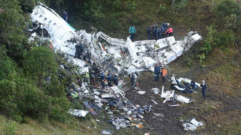 Autoridades confirmam que avião da Chapecoense não tinha combustível