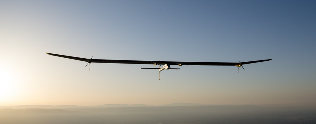 Avião Solar Impulse 2 retoma volta ao mundo sem usar combustível