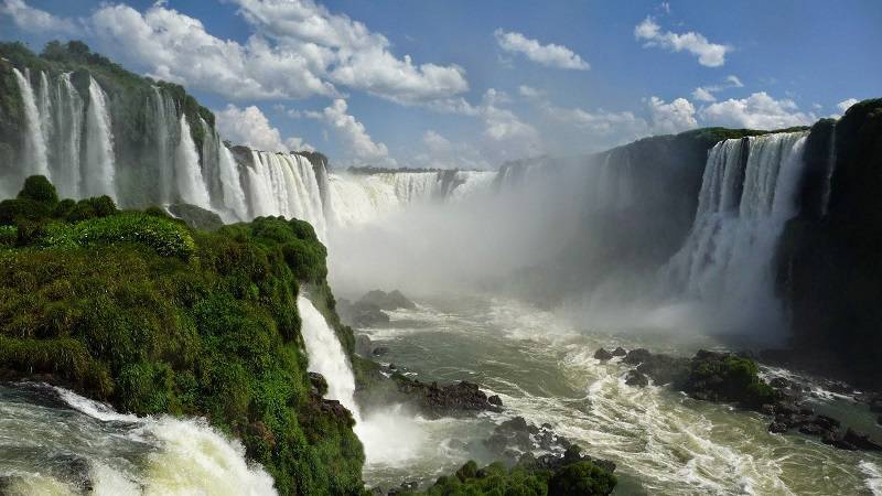 O Brasil quer entrar de vez na prateleira dos grandes destinos mundiais