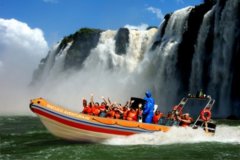 Pesquisa revela que 98,1% dos que visitaram Foz do Iguaçu querem voltar