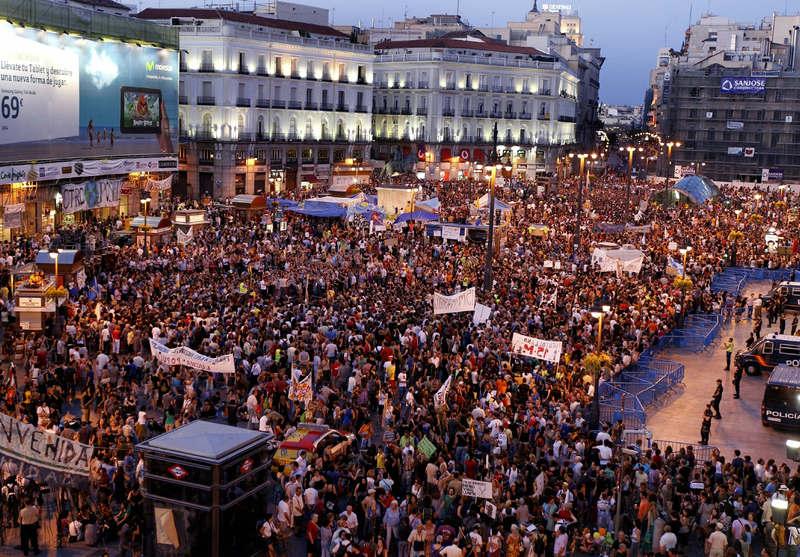 "Indignados" retornam à Puerta del Sol