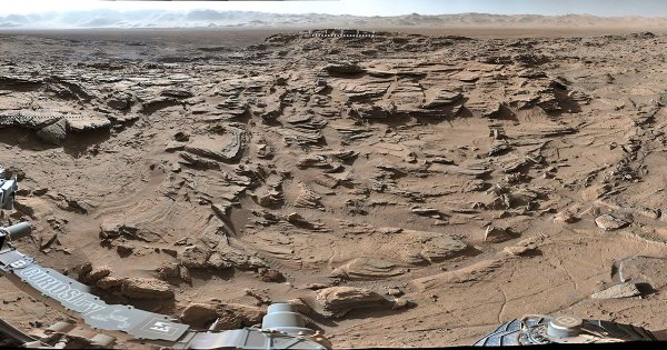 Vídeo panorâmico mostra missão do Curiosity em Marte    