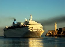 Chegada do Thomson Dream à Havana abre temporada de cruzeiros em Cuba  